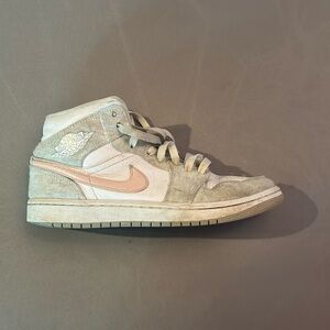 Iron ore pink strip Nike Jordan 1